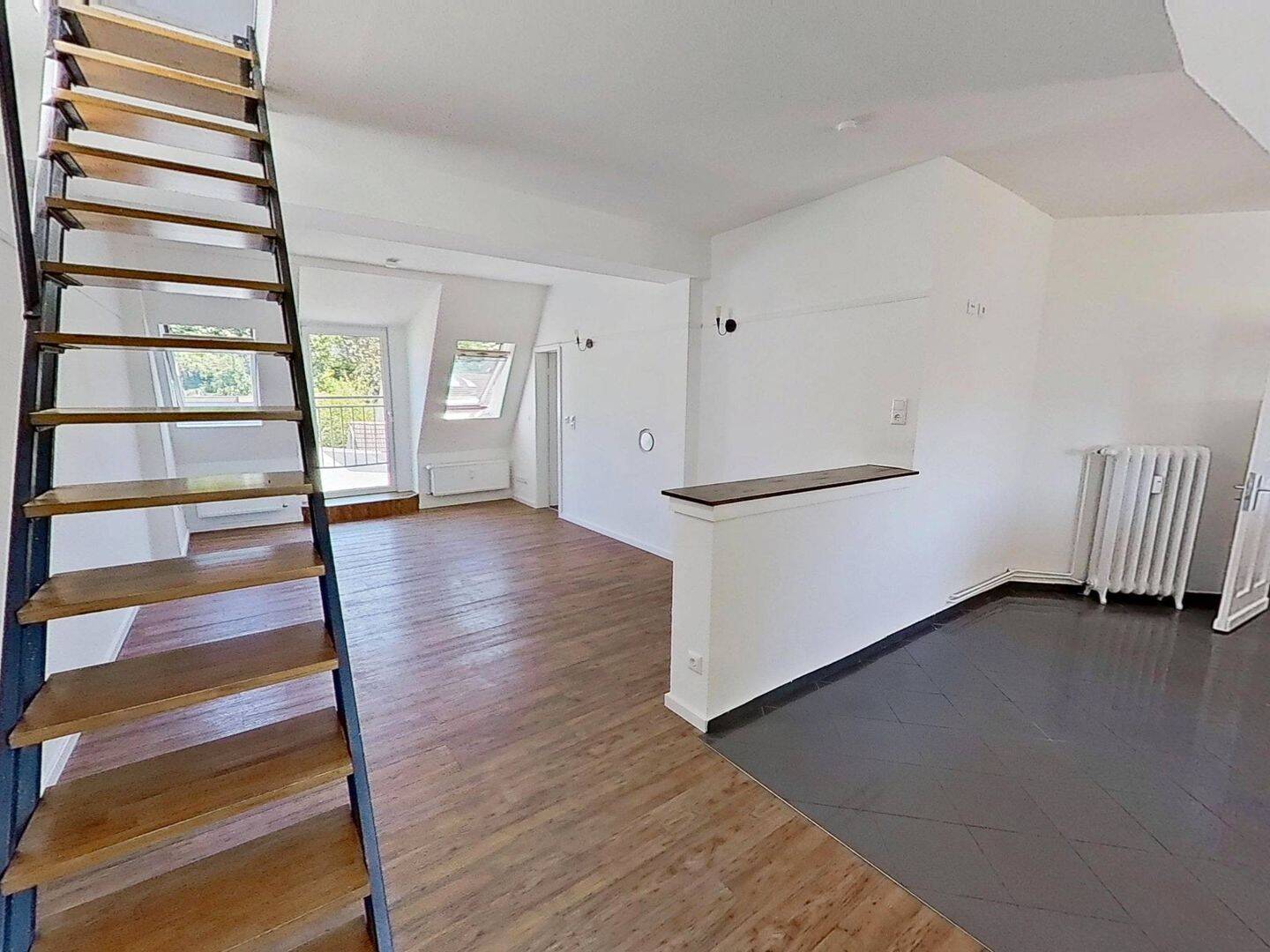 Moderne 4-Zimmer-Maisonettewohnung mit EBK, 2 BÄDERN und einzigartigem Wohnflair, 24937 Flensburg