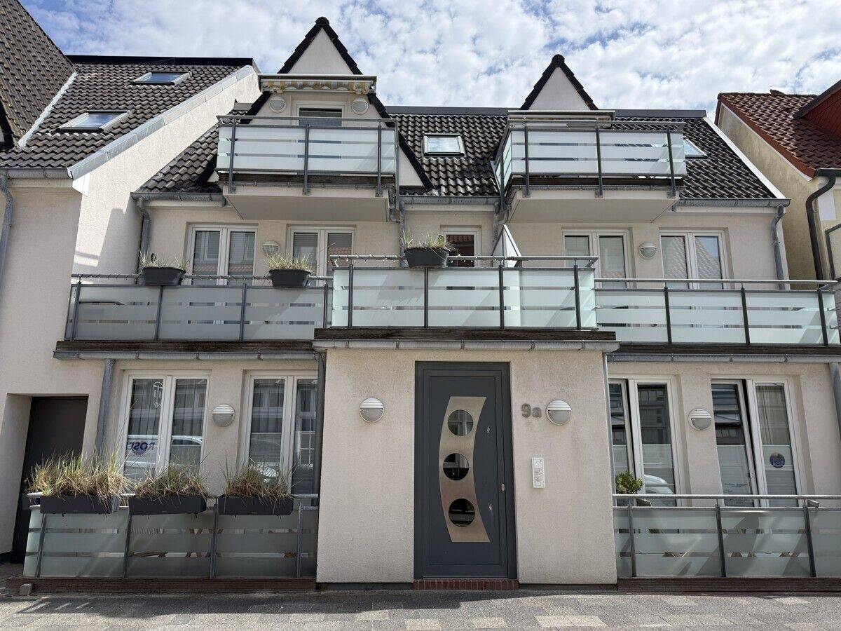Norderney: Damenpfad! Bezugsfreie 3-Zimmerwohnung mit 2 Balkonen, 26548 Norderney