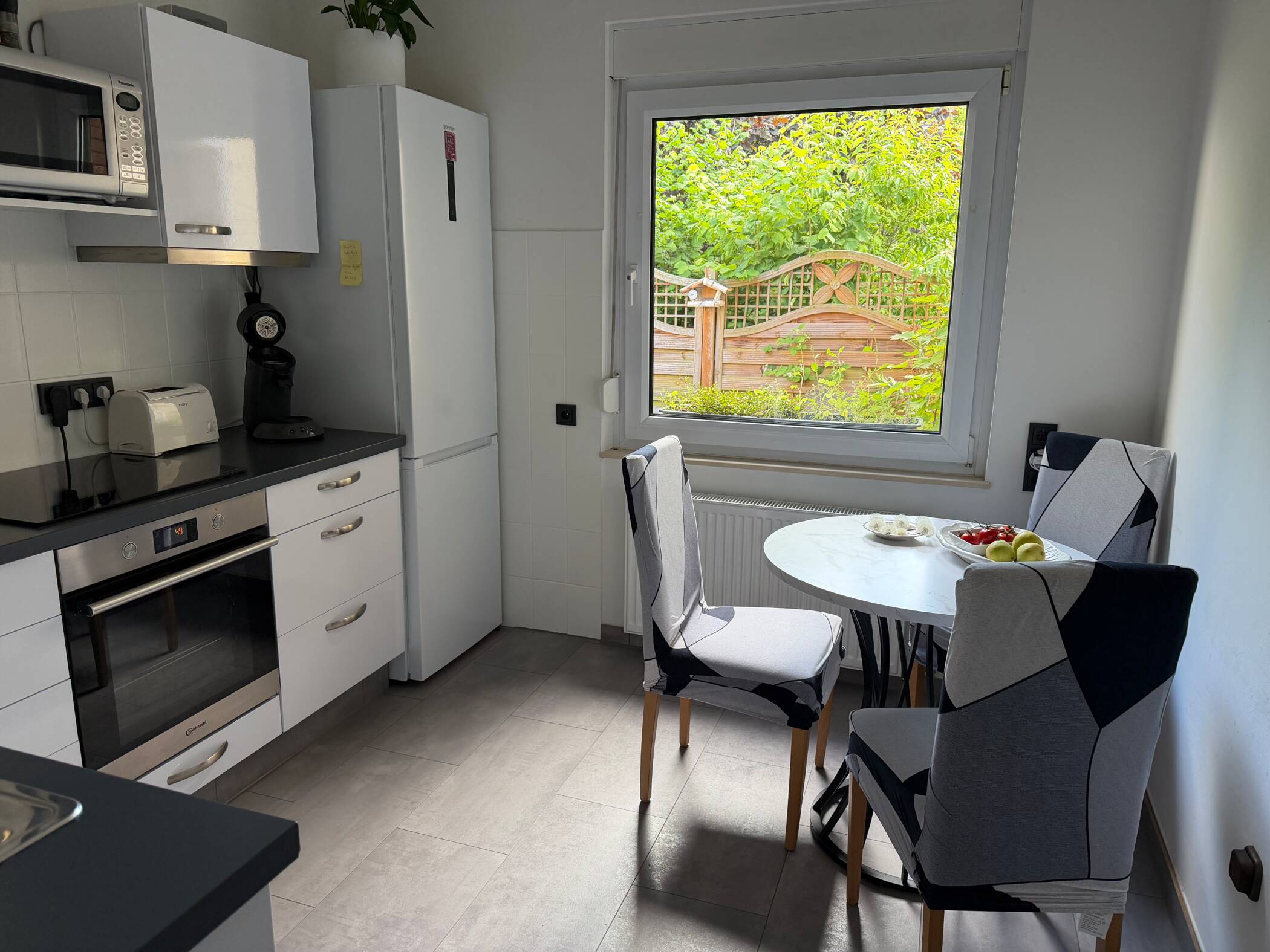 Helle, lichtdurchflutete 3 ZKB (davon 1 Durchgangszimmer), 34346 Hann. Münden