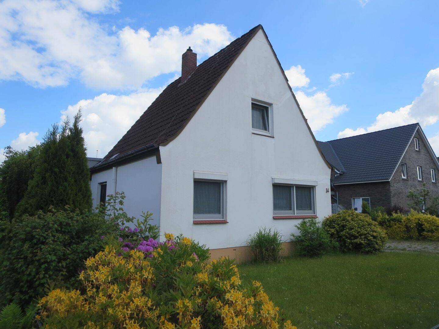 Einfamilienhaus mit großem Grundstück in Neumünster- Tungendorf, 24536 Neumünster (Brachenfeld Einfeld Tungendorf)