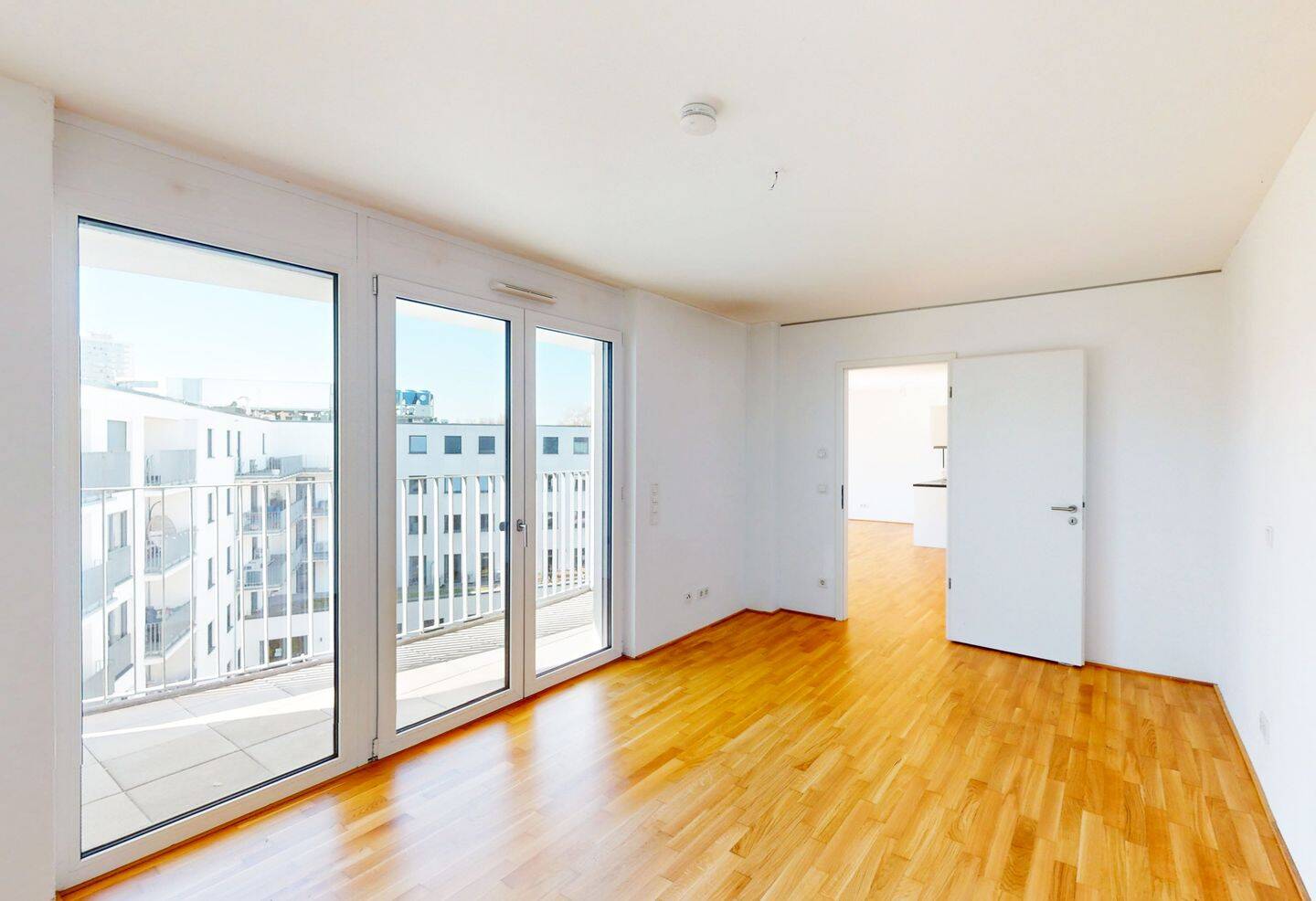 Wohnen mal anders: 2 Zimmer mit tollem Schnitt und 2 Balkonen, 55131 Mainz (Altstadt Neustadt Oberstadt Weisenau)