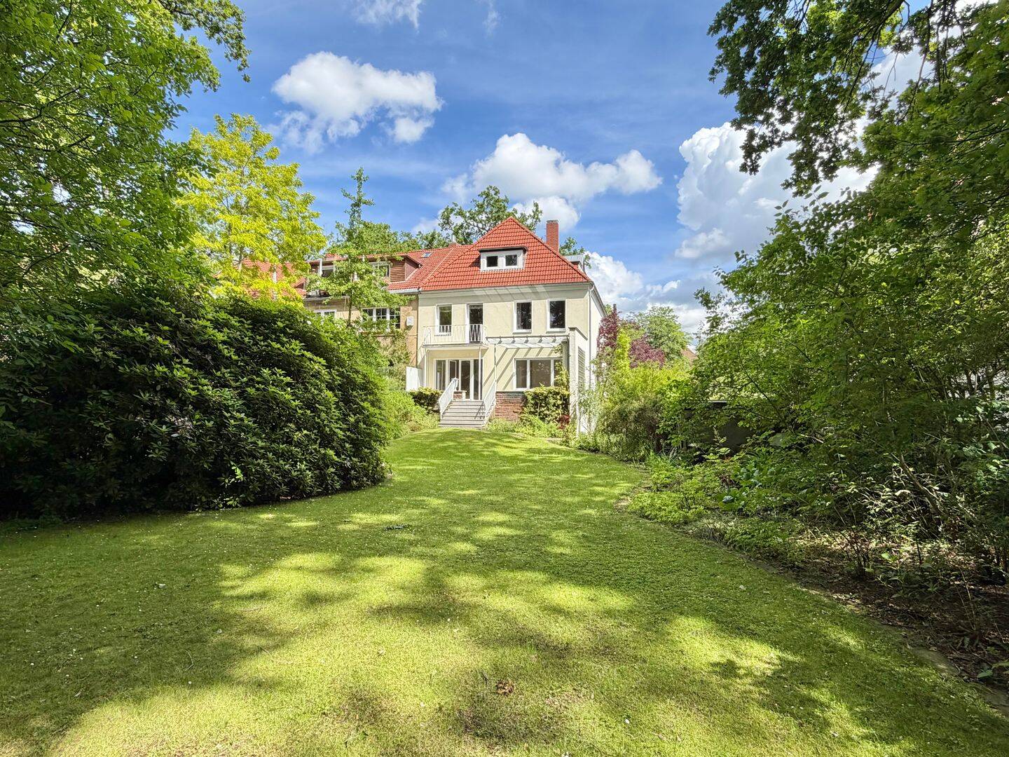 Repräsentative Stadtvilla im Philosophenviertel – Großzügiges Wohnen auf parkähnlichem Grundstück, 30625 Hannover