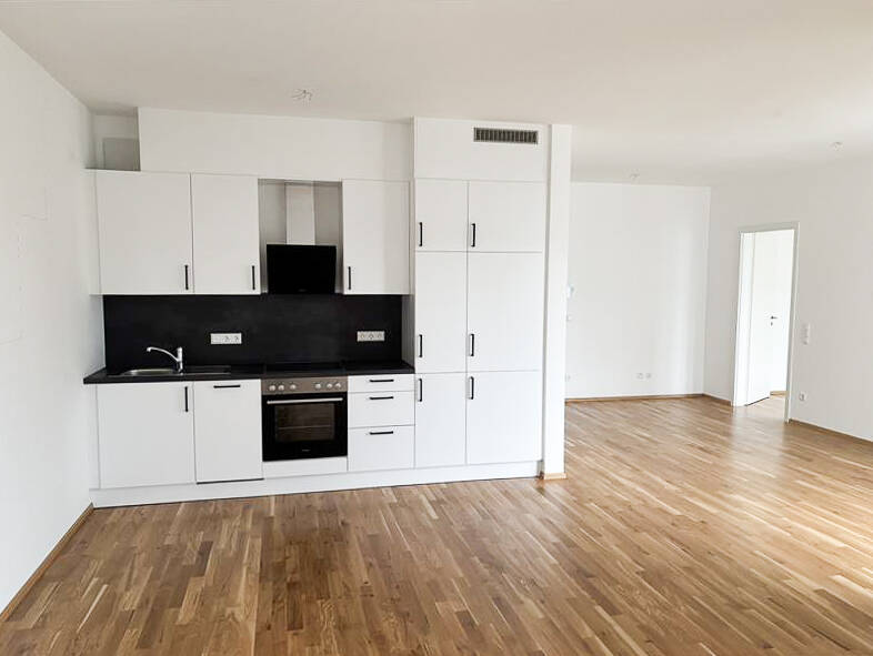 Sonniges Wohnen mit attraktiver Ausstattung! – 2-Zimmer-Wohnung mit EBK, 70435 Stuttgart (Stammheim Zuffenhausen)