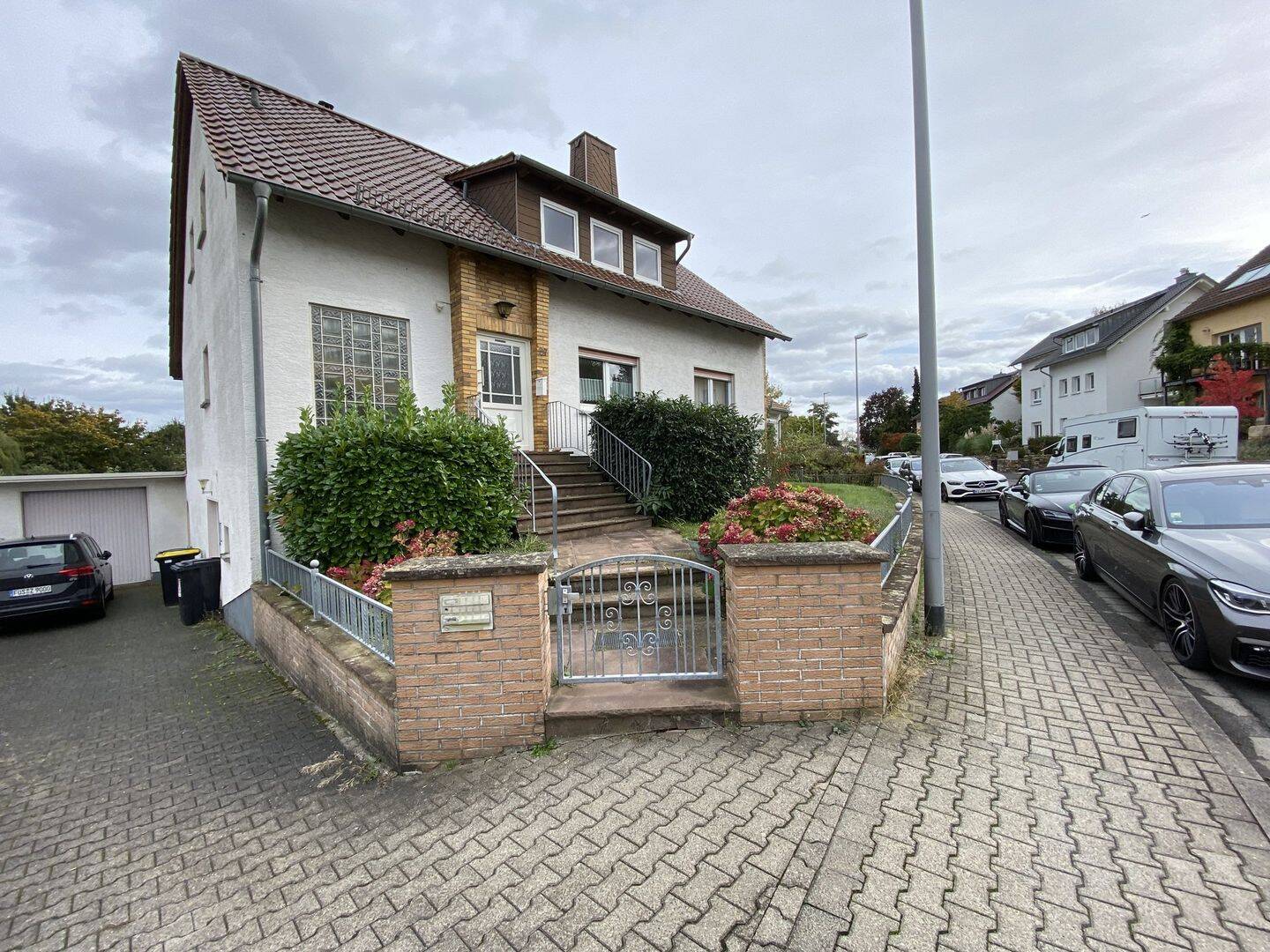 Mietwohnung 133m² mit großen Garten, 65199 Wiesbaden (Biebrich Dotzheim Frauenstein Wiesbaden)