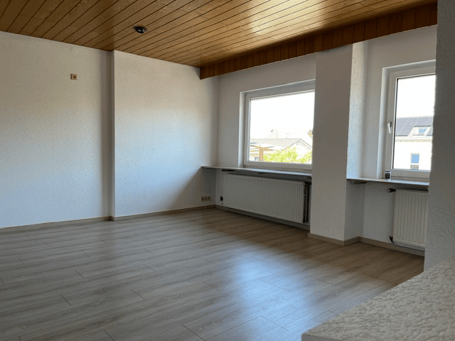 Neuwertige Zweizimmer-Wohnung mit großem Balkon und Garage, 67549 Worms (Hochheim Innenstadt Leiselheim Neuhausen Pfiffligheim)