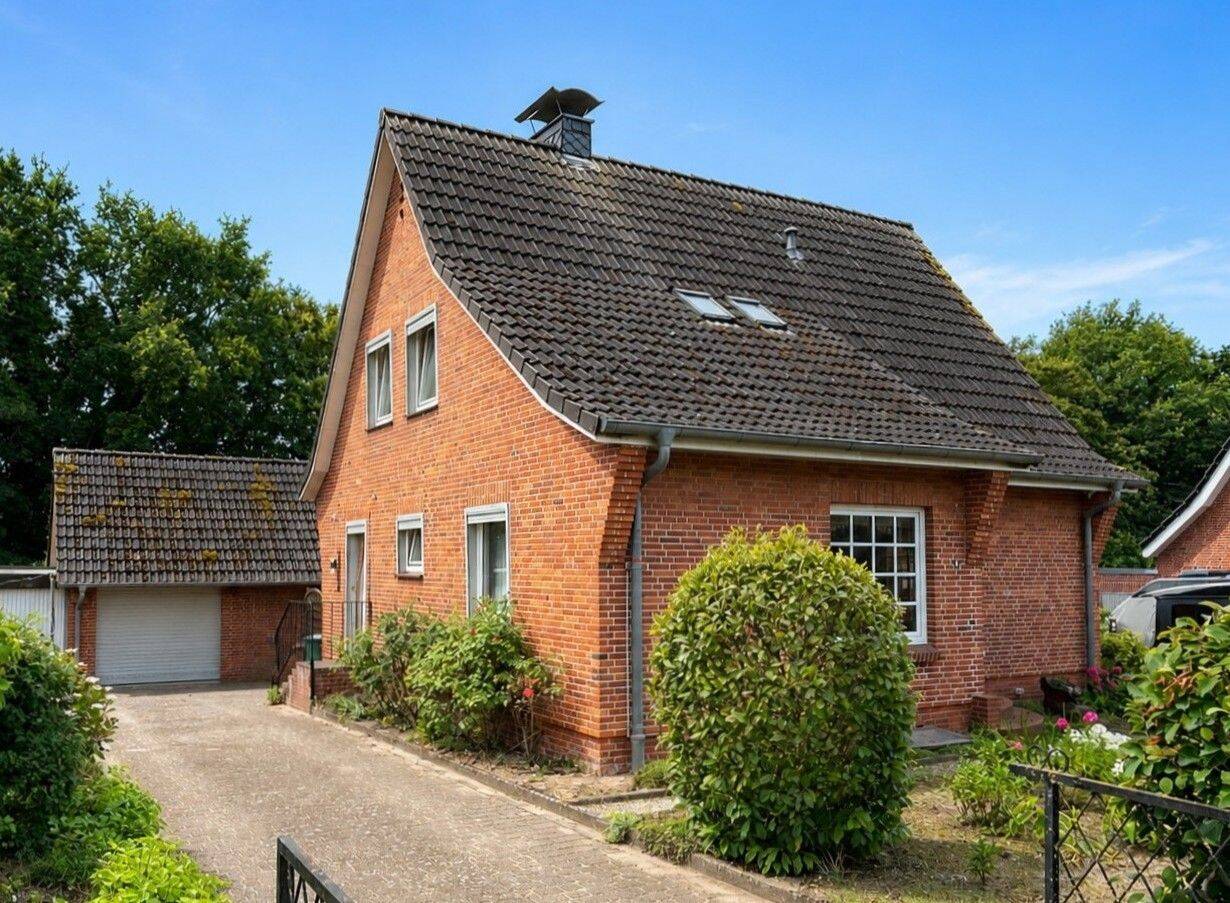 Attraktive Lage trifft Potenzial – Einfamilienhaus mit Garage in Kellinghusen, 25548 Kellinghusen