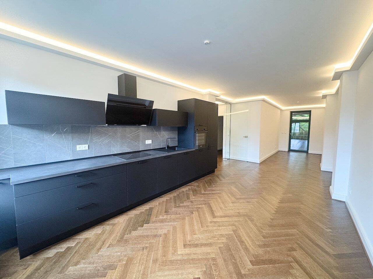 Der Sommer kommt! Erstbezug mit eigenem Garten & Balkon + tolles Bad + hochwertige Einbauküche, 4177 Leipzig (Altlindenau Lindenau)