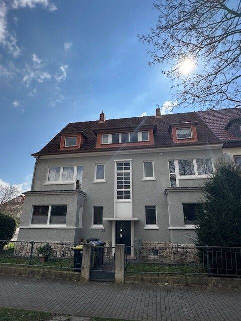 helle teilweise möblierte 2 Raumwohnung Grünen, 99099 Erfurt