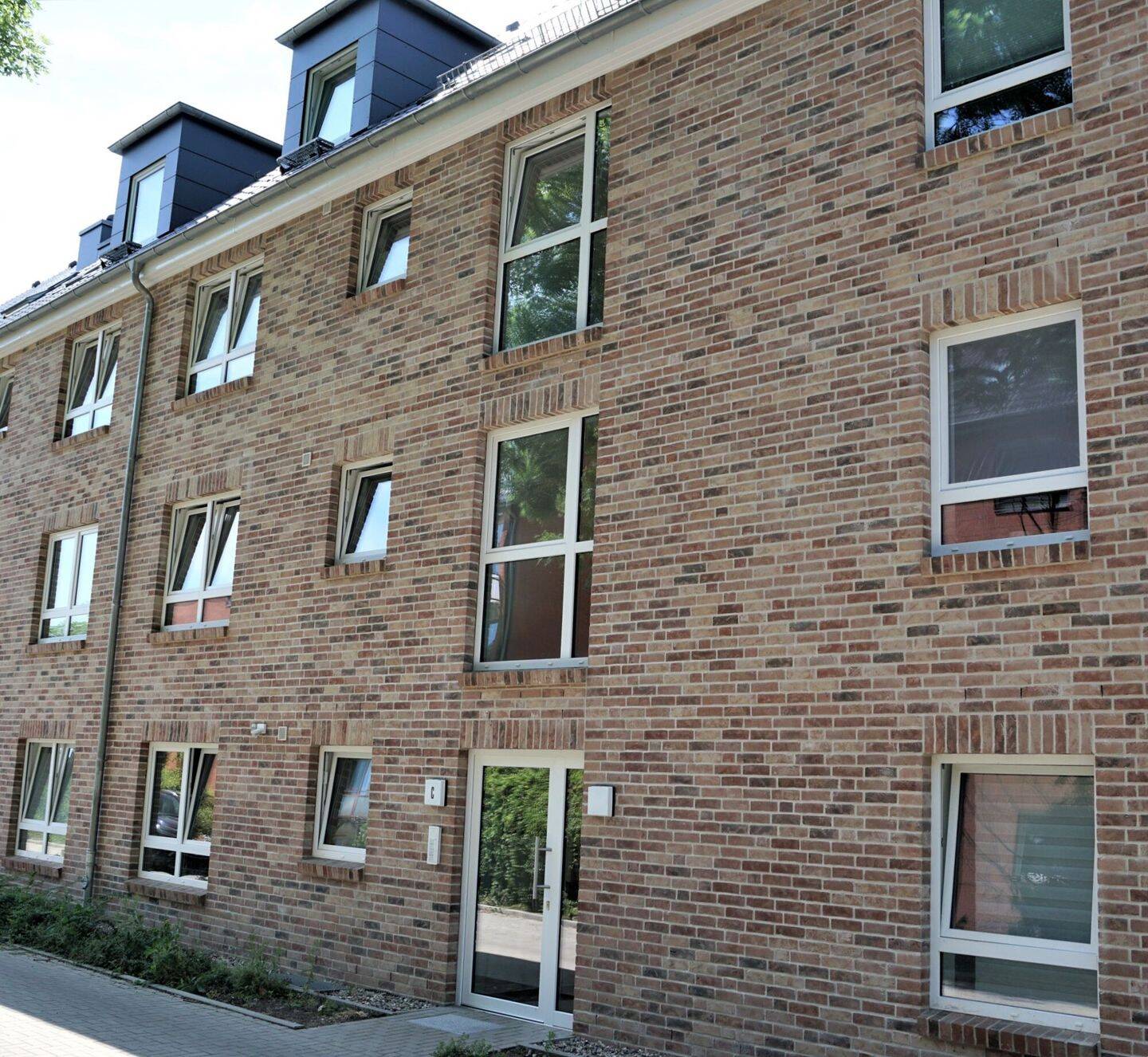 Lichtdurchflutete 2 Zimmerwohnung zur Miete in Lübeck – Wentzel Dr., 23554 Lübeck (Innenstadt Sankt Lorenz Nord Sankt Lorenz Süd)
