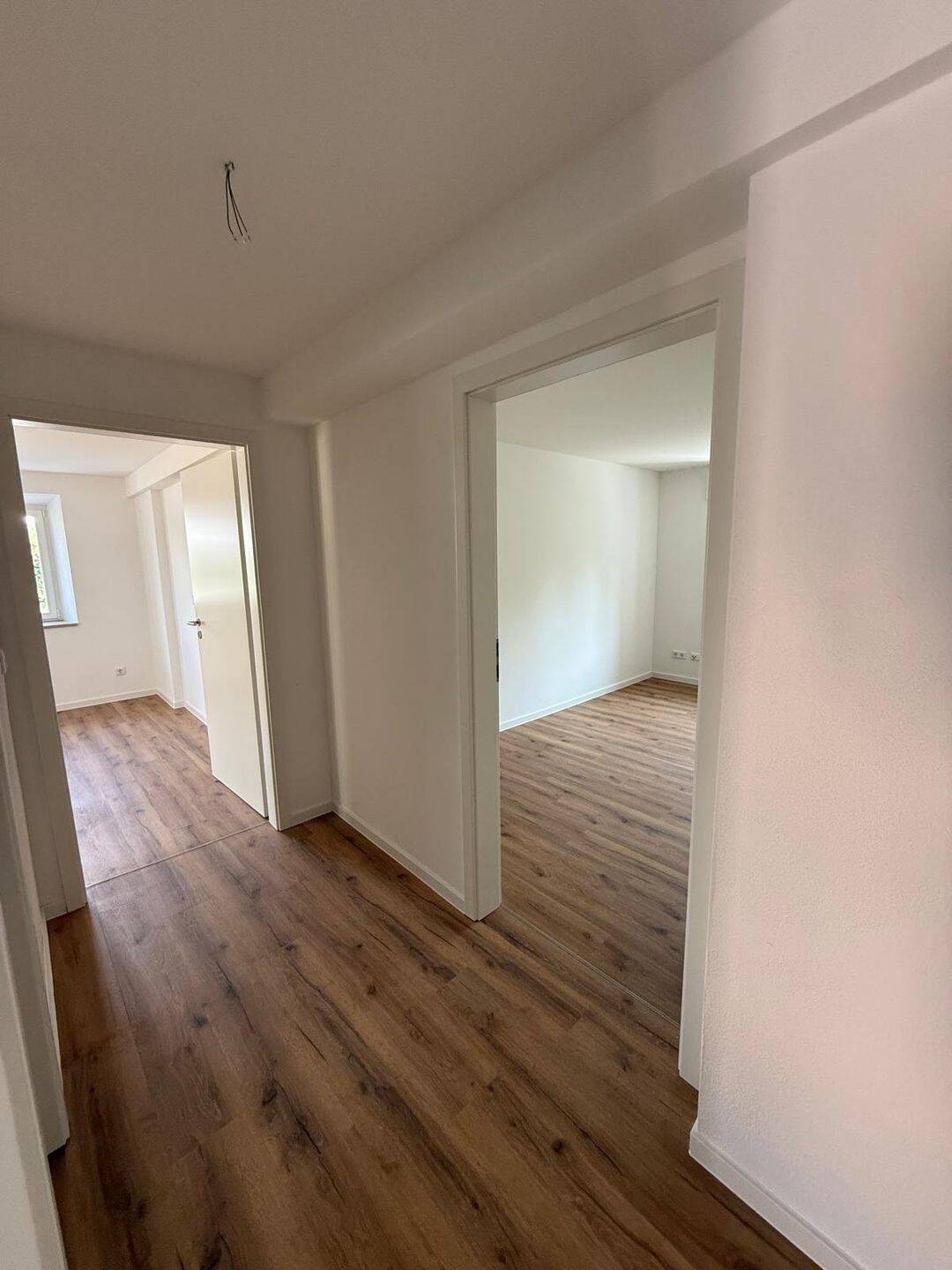 57-m2-Wohnung mit zwei Zimmern und mit Balkon und Badewanne in Uninähhe, 93051 Regensburg (Galgenberg Großprüfening-Dechbetten-Königswiesen Kumpfmühl-Ziegetsdorf-Neuprüll)