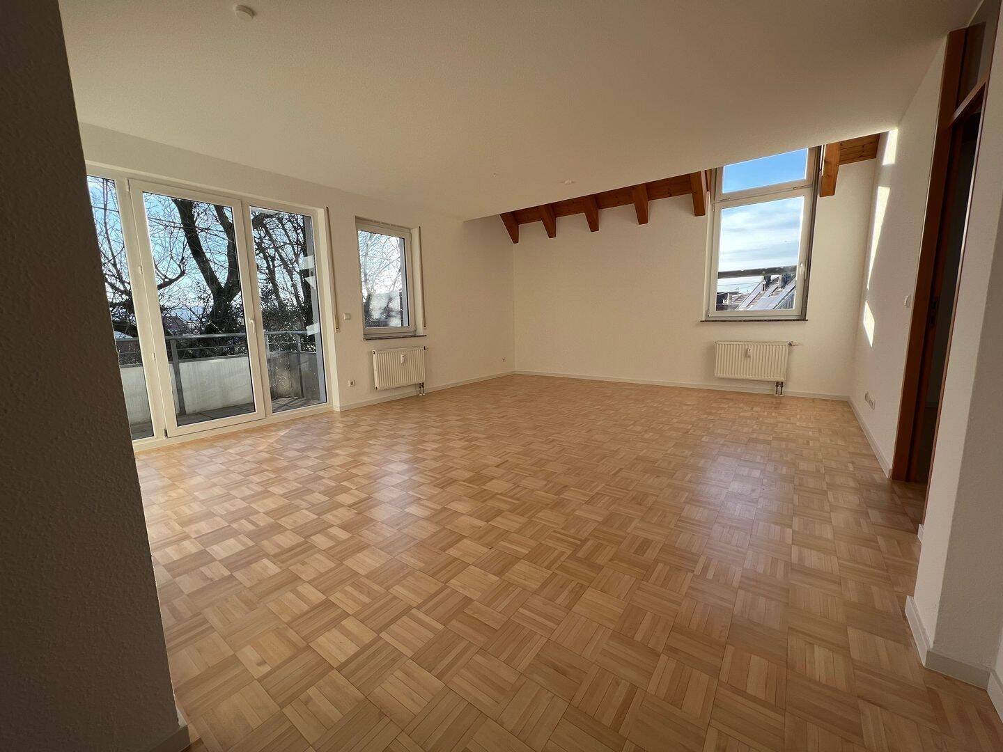 Schöne 3-Zimmer-Wohnung mit Balkon in Degerschlacht, 72768 Reutlingen