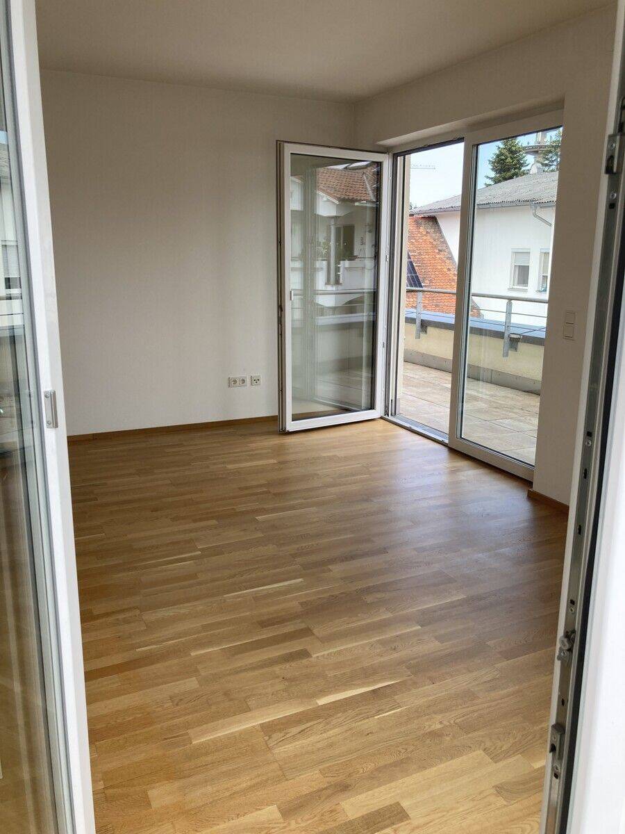 2-Zimmer Wohnung mit Dachterrasse in bester Lage Straubing, 94315 Straubing
