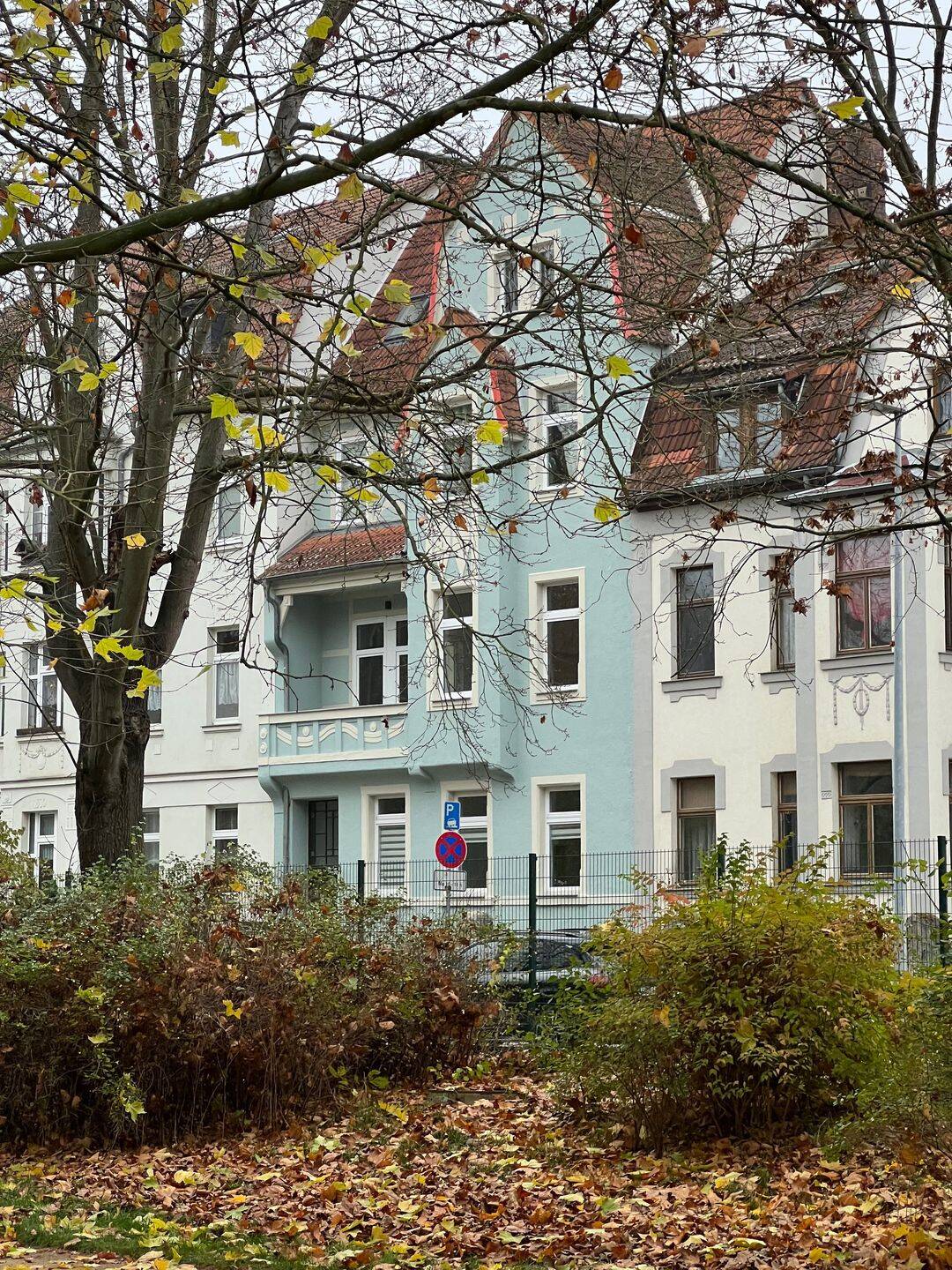 67qm 2-Raumwohnung, Bad mit Badewanne und Dusche, direkt am Park, 99510 Apolda