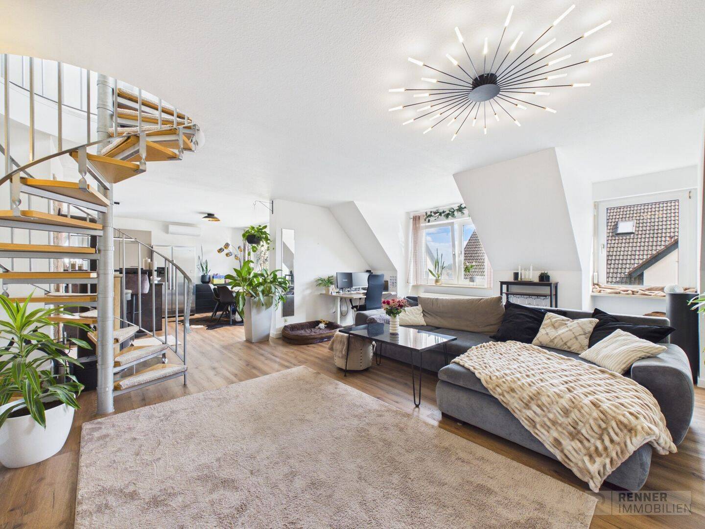 Exklusive Maisonettewohnung mit großzügigem Raumkonzept für höchste Wohnansprüche, 91220 Schnaittach