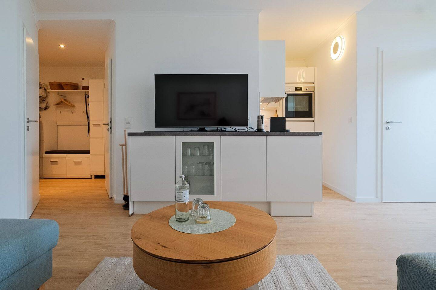 Kernsanierte und neu eingerichtete wunderschöne Wohnung mit Blick in den Grünen., 23774 Heiligenhafen