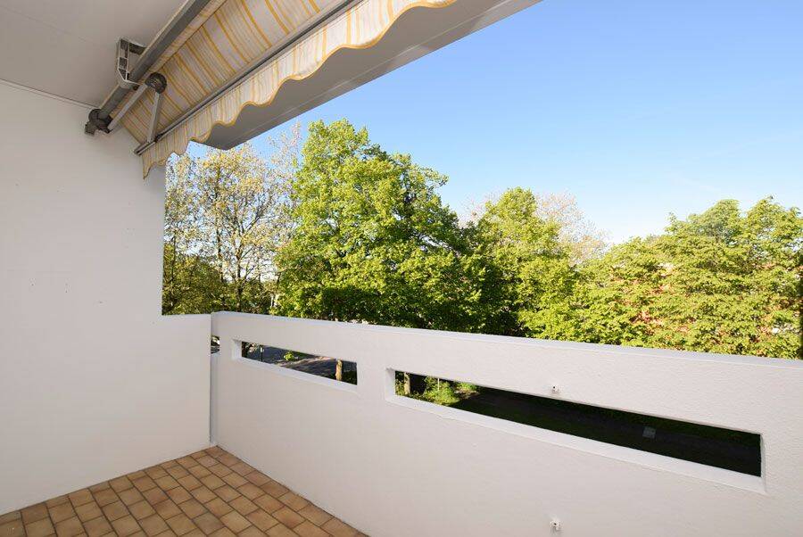 Großzügige 4-Zimmer-Wohnung mit Balkon in idyllischer Lage!