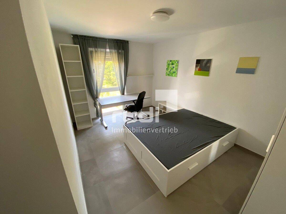 Wohnen auf Zeit – Möblierte 3er-WG mit Balkon in direkter Uni-Nähe!, 33098 Paderborn