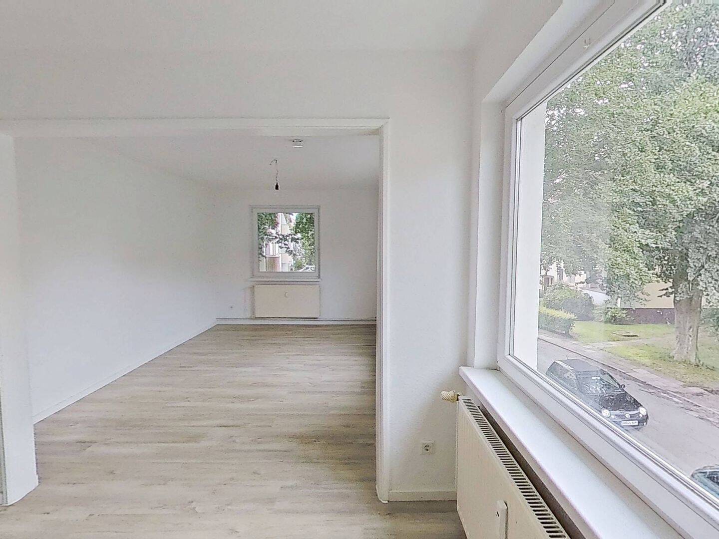 Lichtdurchflutete 2-Zimmer-Wohnung mit Tageslichtbad, 26954 Nordenham