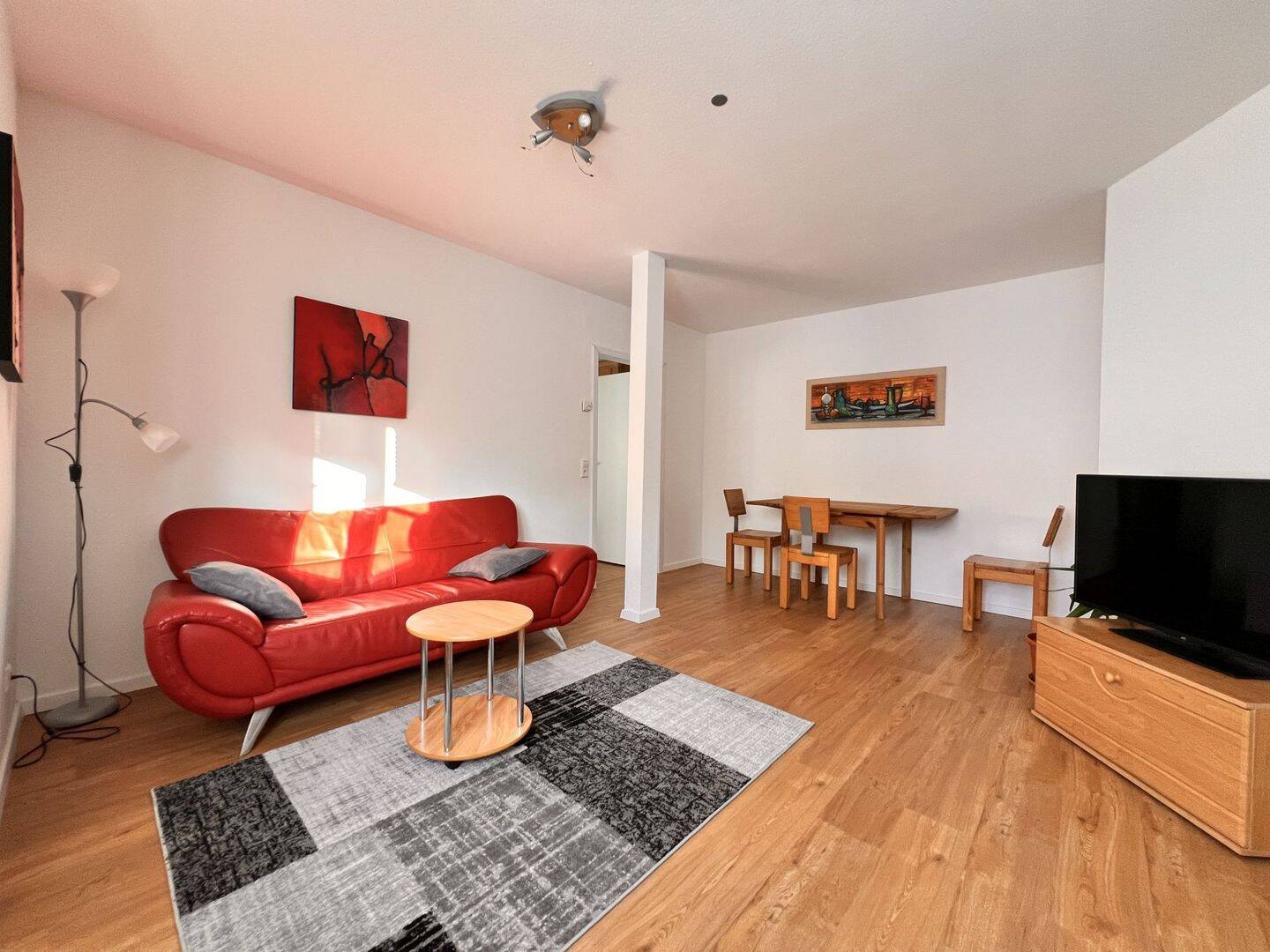 Rundum renovierte und Top möblierte Ferienwohnung im Südschwarzwald, 79733 Görwihl