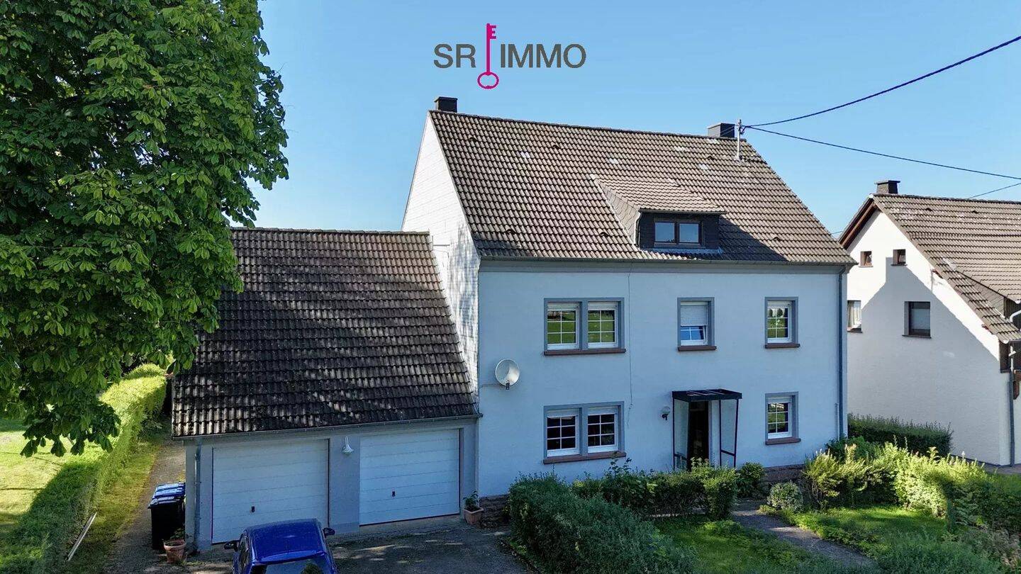 Gepflegtes Mehrfamilienhaus mit großem Grundstück, 3 Wohneinheiten und vielseitigen Nutzungspotenzial, 54597 Hersdorf