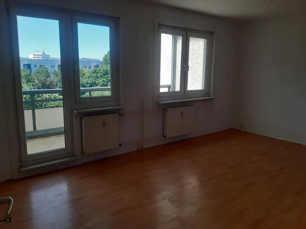 Ruhig gelegene 4-Raum-Wohnung in Berlin-Marzahn, 12689 Berlin (Marzahn-Hellersdorf Marzahn)