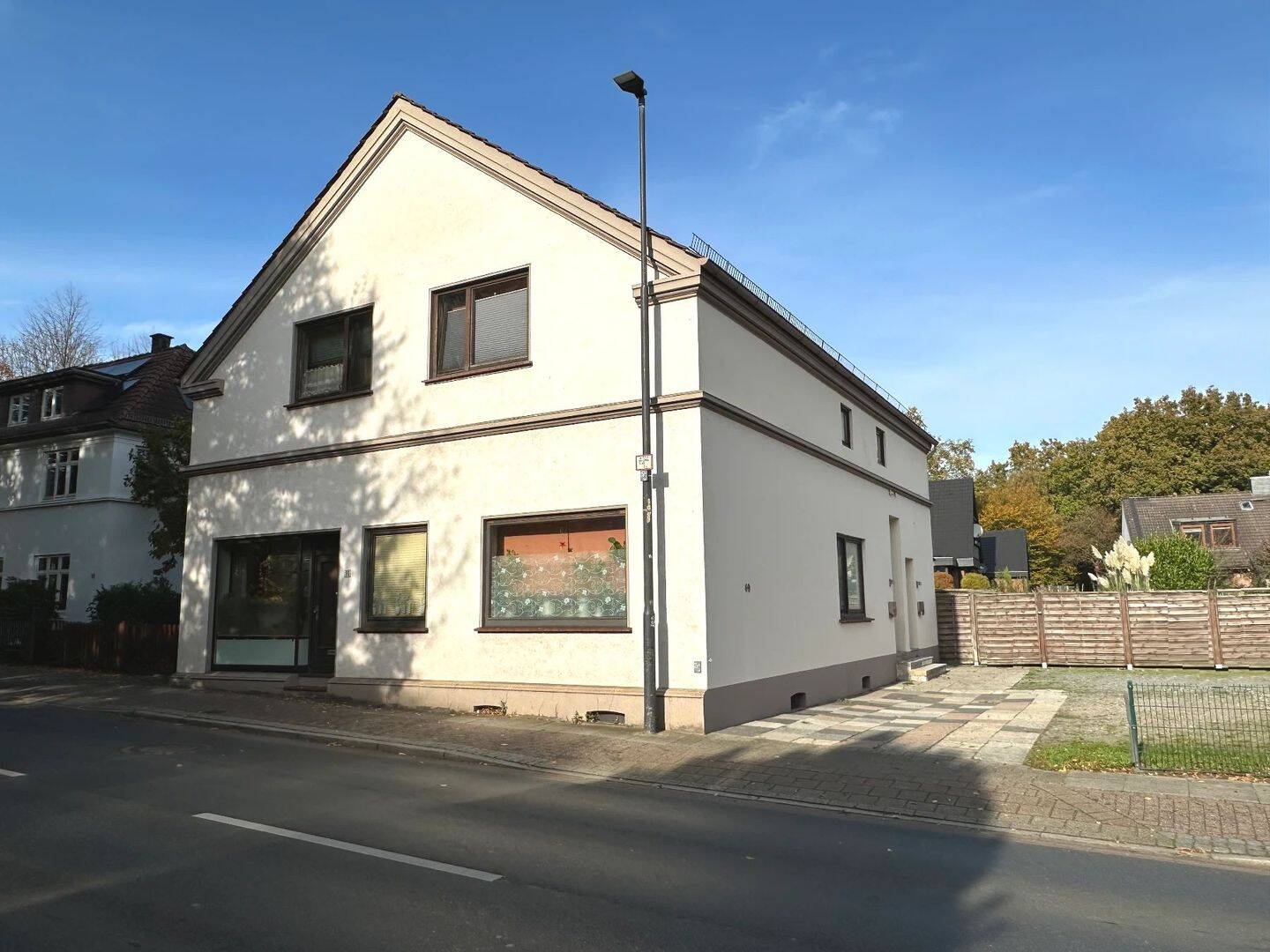 Zentrale Lage – moderne 2,5-Zimmer-Wohnung im Dachgeschoss!, 28757 Bremen (Aumund-Hammersbeck Fähr-Lobbendorf Schönebeck Sankt Magnus Vegesack)