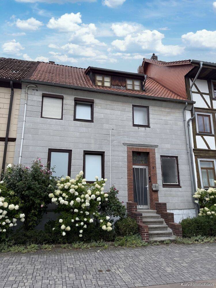 Denkmalgeschütztes Reihenmittelhaus mit Charme, 7 Zimmer und viel Gestaltungspotenzial im Zentrum, 30982 Pattensen
