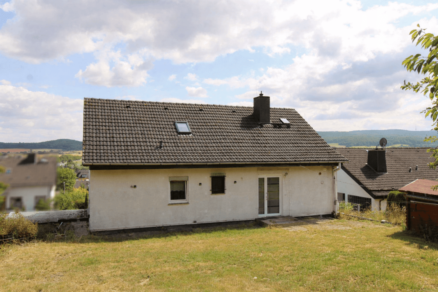 Mehrgenerationenhaus mit PV-Anlage in attraktiver Hanglage, 34292 Ahnatal
