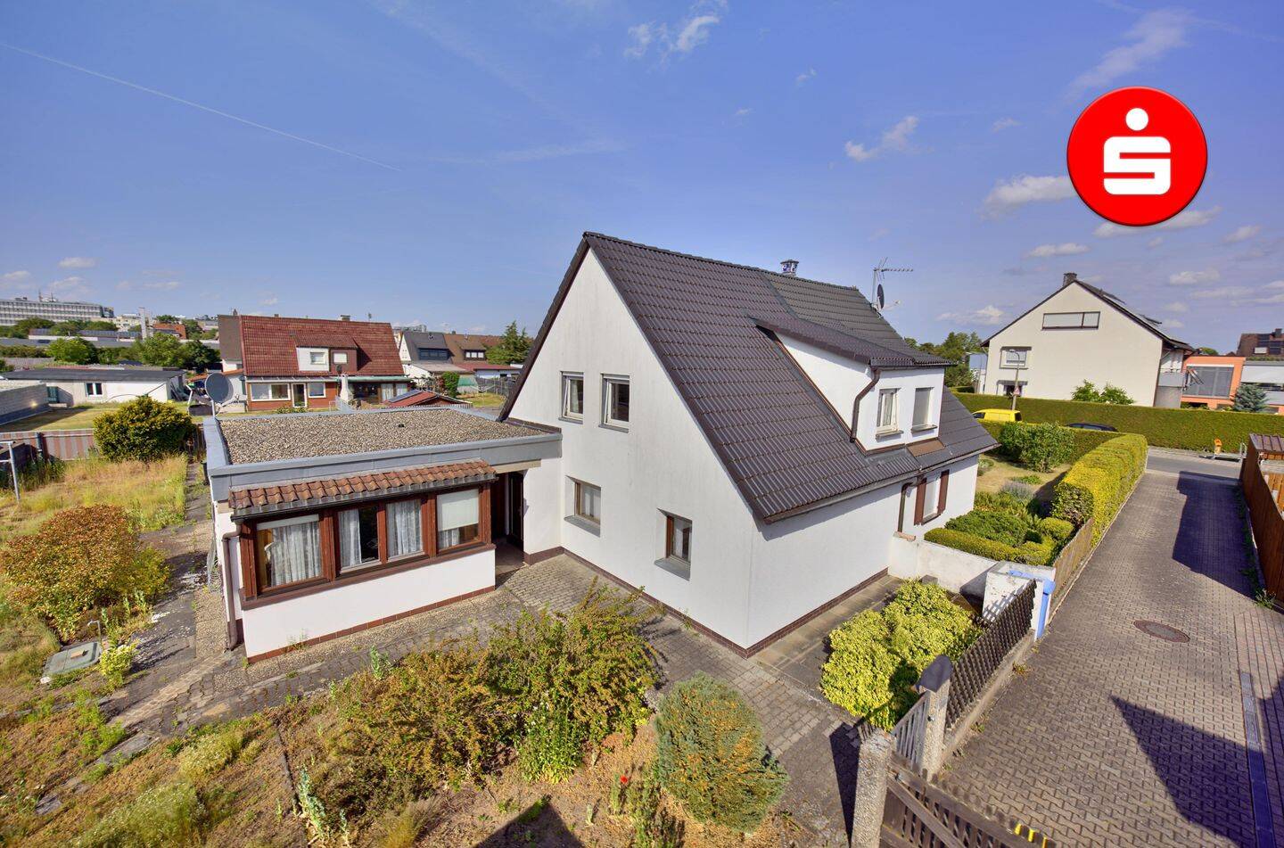 Doppelhaushälfte mit großem Garten und viel Potenzial zur individuellen Gestaltung, 90431 Nürnberg