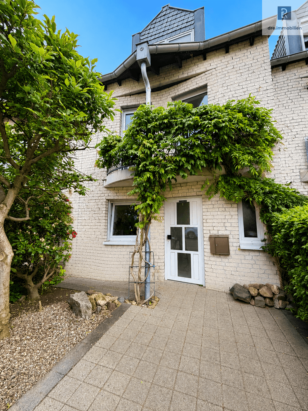 Perfekt für Familien – Reihenmittelhaus in Köln-Weiß mit ca. 100 m² Wfl, Garten, Balkon & Garage, 50999 Köln (Rodenkirchen Hahnwald Sürth Weiß)
