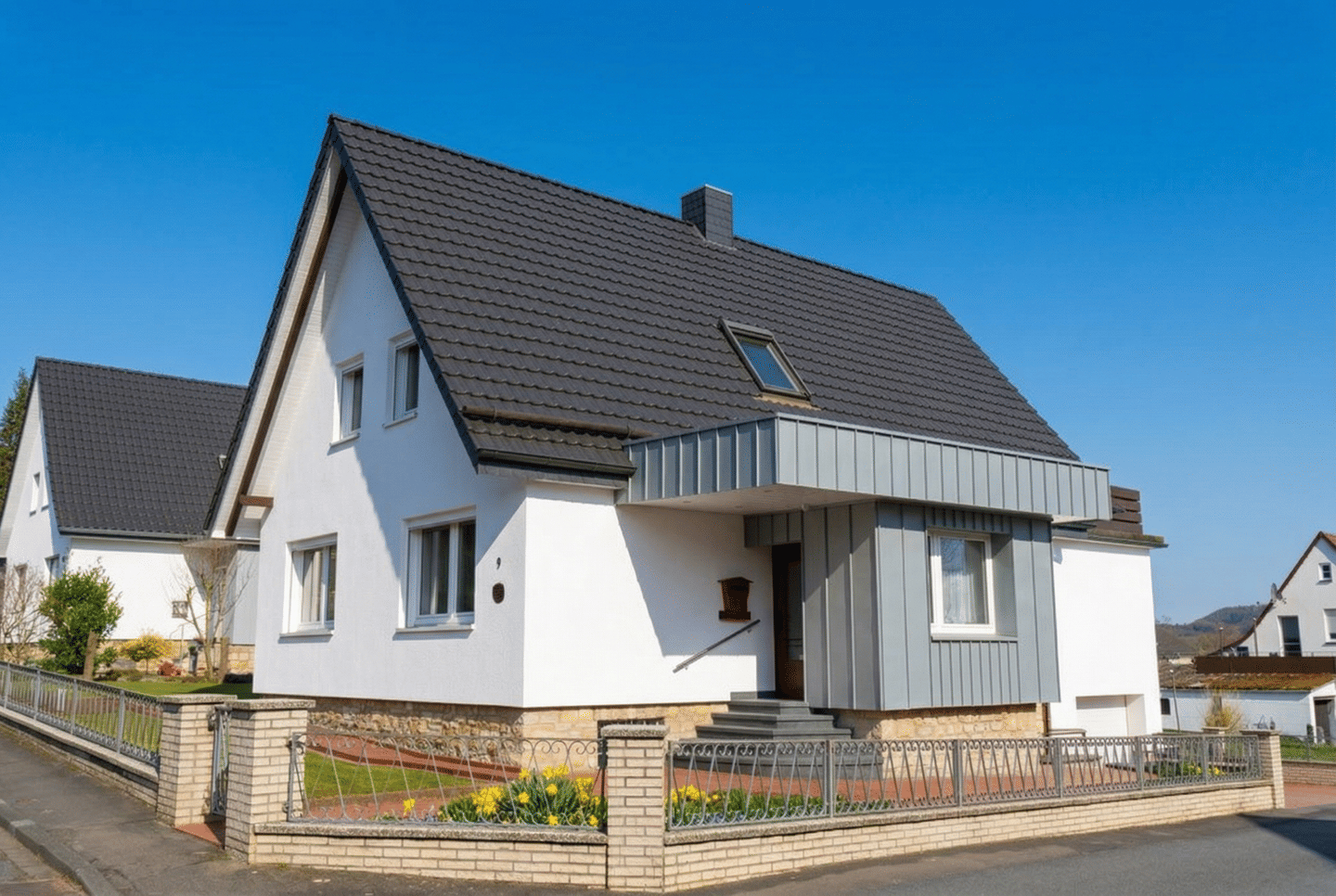 Beste Lage, großzügig und vorbildlich saniert – Wärmepumpe & Solar-Speicher inklusive. Klasse A!, 31195 Lamspringe
