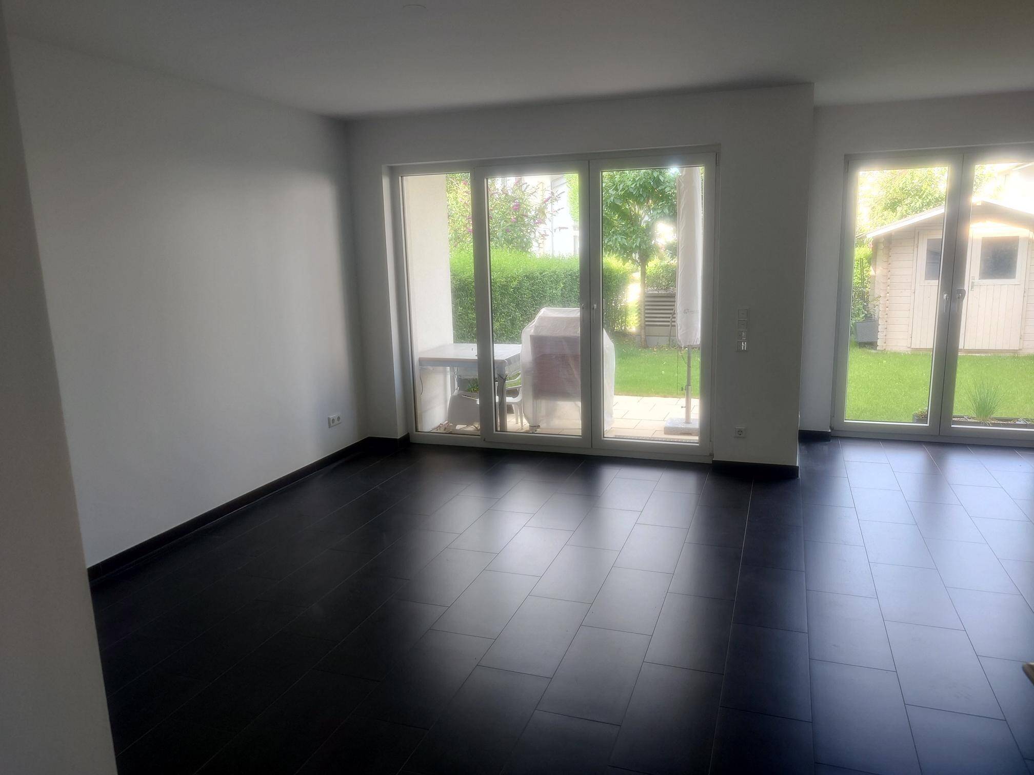 Moderne 3-Zimmer-Terrassenwohnung mit Gartenanteil, 82008 Unterhaching