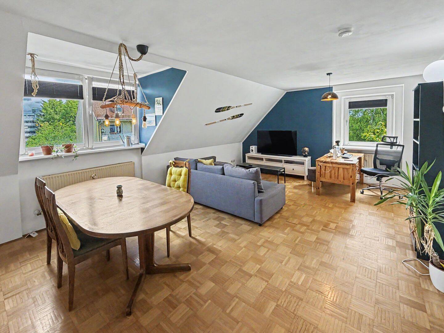 Charmante 2-Zimmer-Dachgeschosswohnung in begehrter Lage von München-Giesing, 81539 München (Obergiesing Ramersdorf-Perlach Untergiesing-Harlaching)