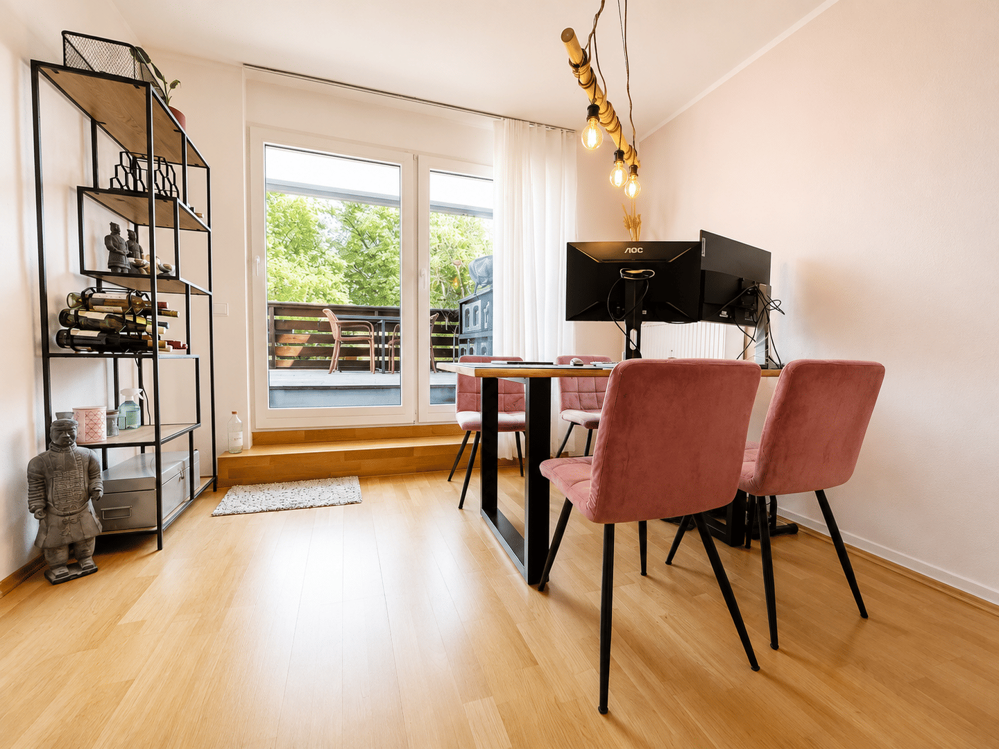 Attraktive, freie Etagenwohnung mit einer großen, ruhigen Terrasse in der Kölner-Innenstadt, 50667 Köln (Altstadt-Nord Altstadt-Süd)