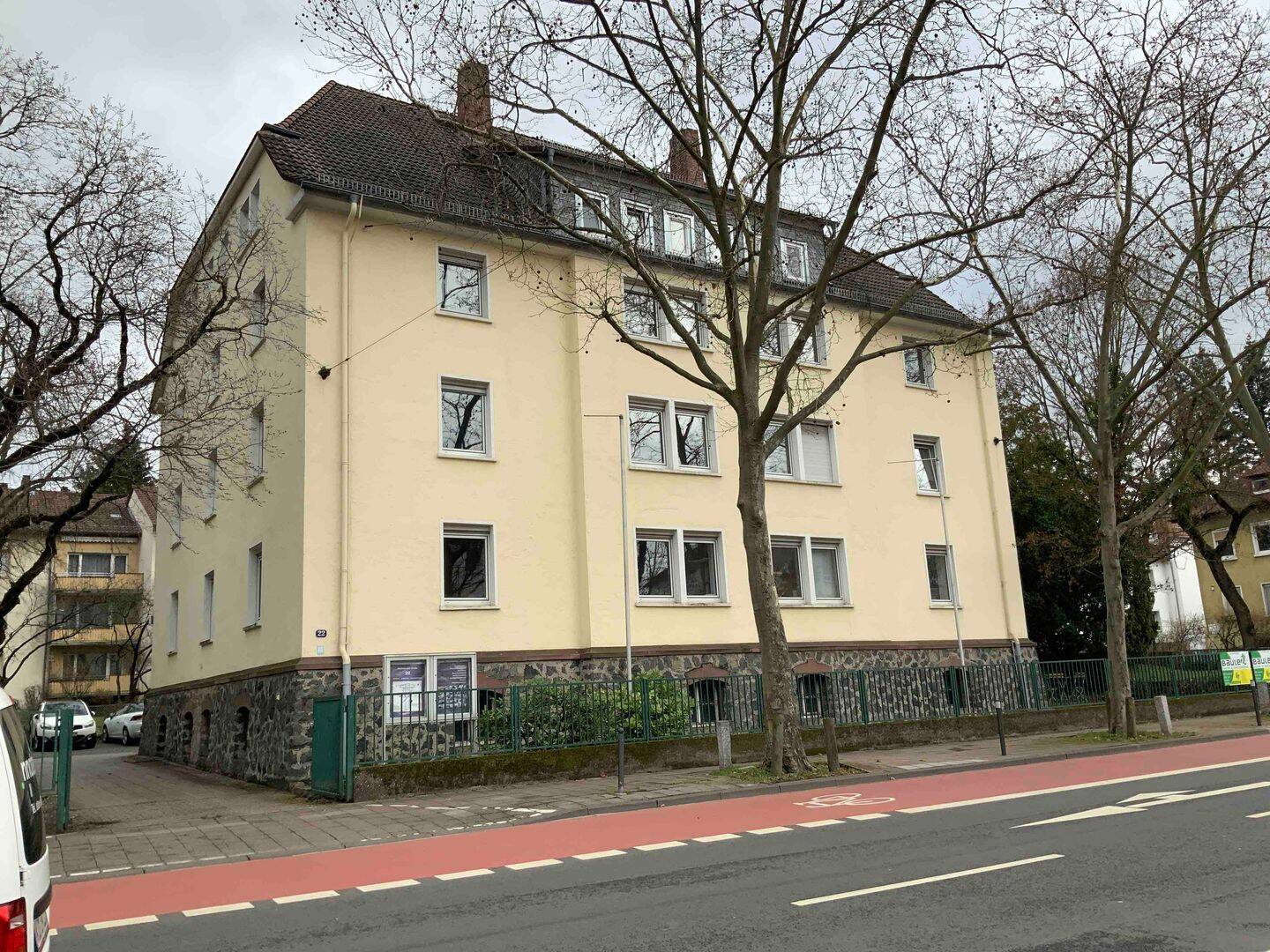Große 4-Zimmer-Altbauwohnung in zentraler Lage von Darmstadt, 64285 Darmstadt (Darmstadt)