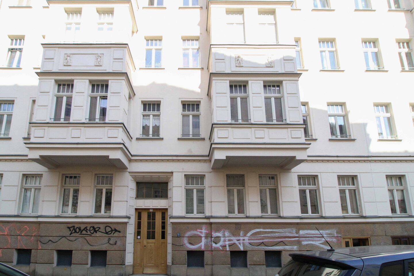 image-72485911