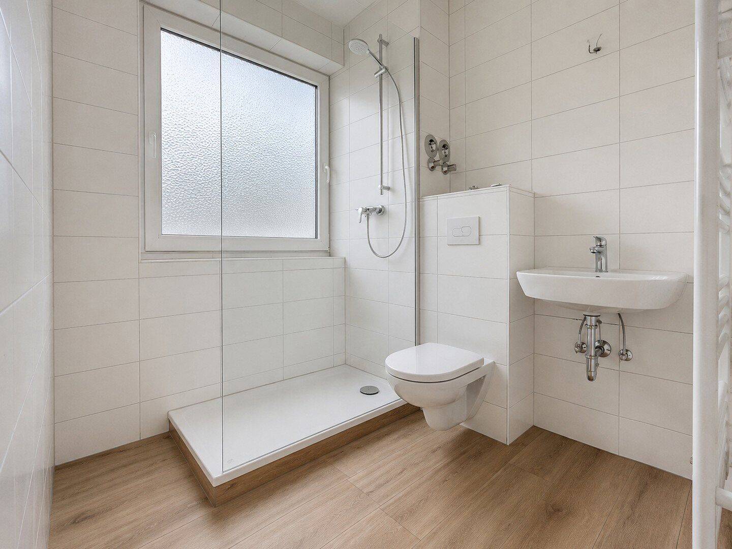 Helle 3-Zimmer-Wohnung mit Loggia, EBK & Aufzug – Stadtbahn vor der Tür, 30880 Laatzen