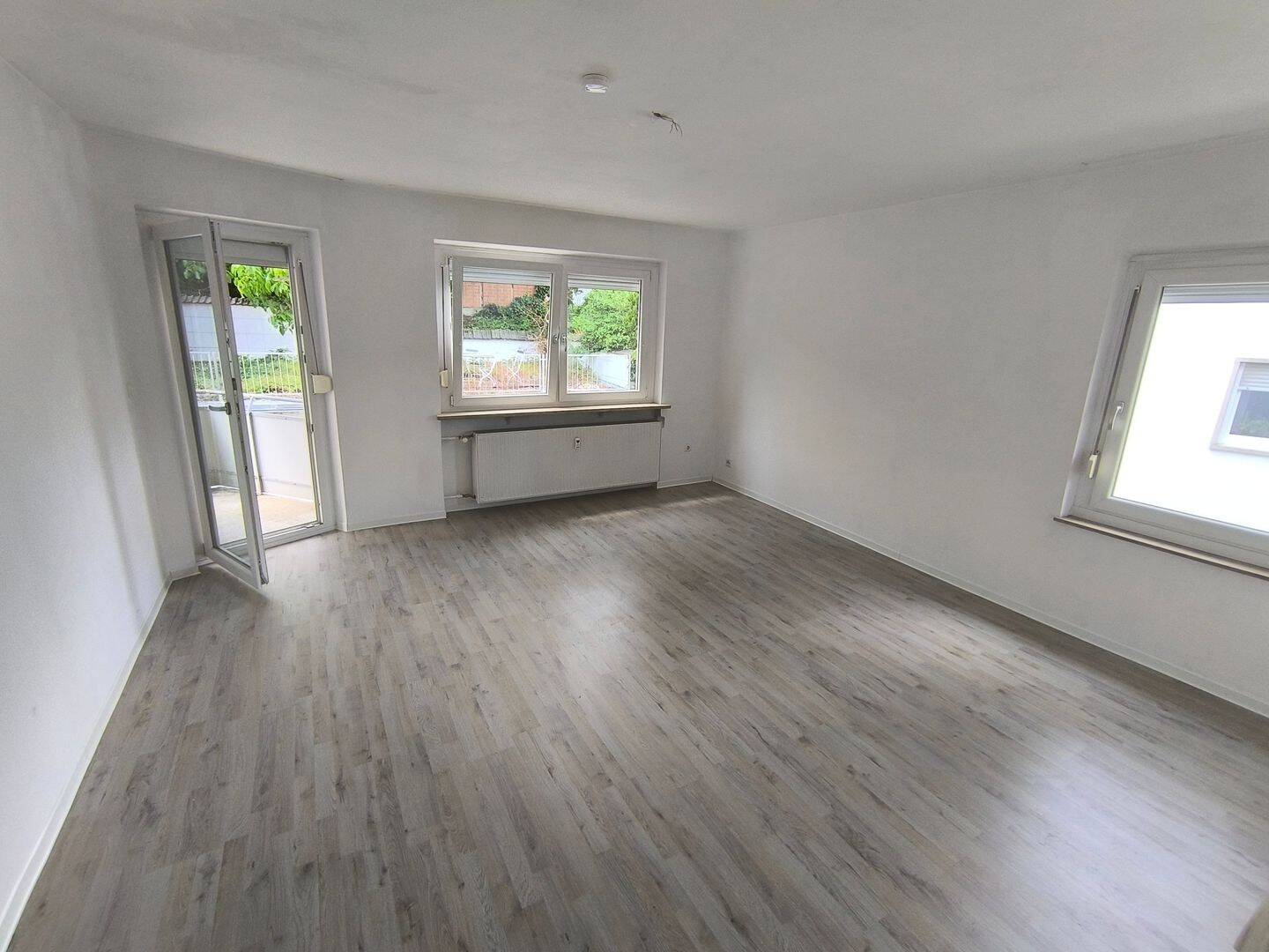 3-Zi.-Wohnung mit Balkon in toller Lage, 96049 Bamberg (Bamberg Bug Gaustadt Wildensorg)
