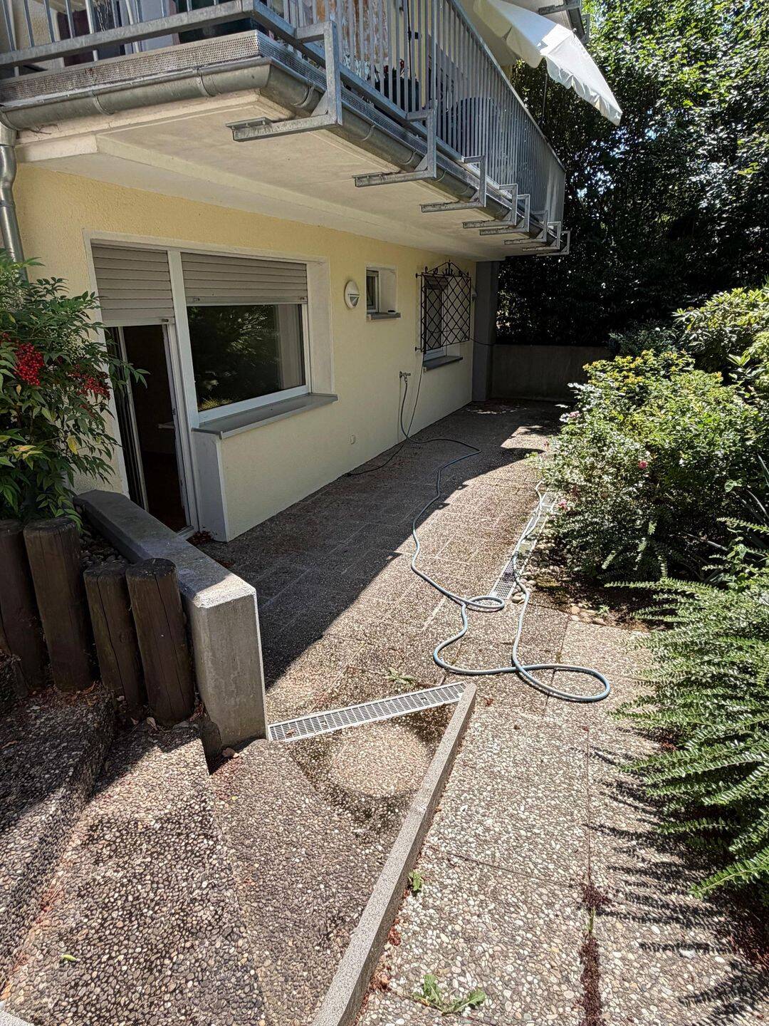 Souterrain mit Terrasse in Eschersheim, 60431 Frankfurt am Main
