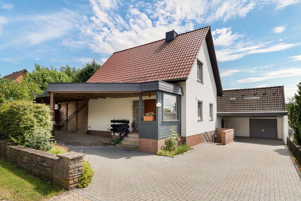 Gepflegtes Einfamilienhaus mit liebevoll angelegtem Garten auf großzügigem Grundstück in Rosche, 29571 Rosche