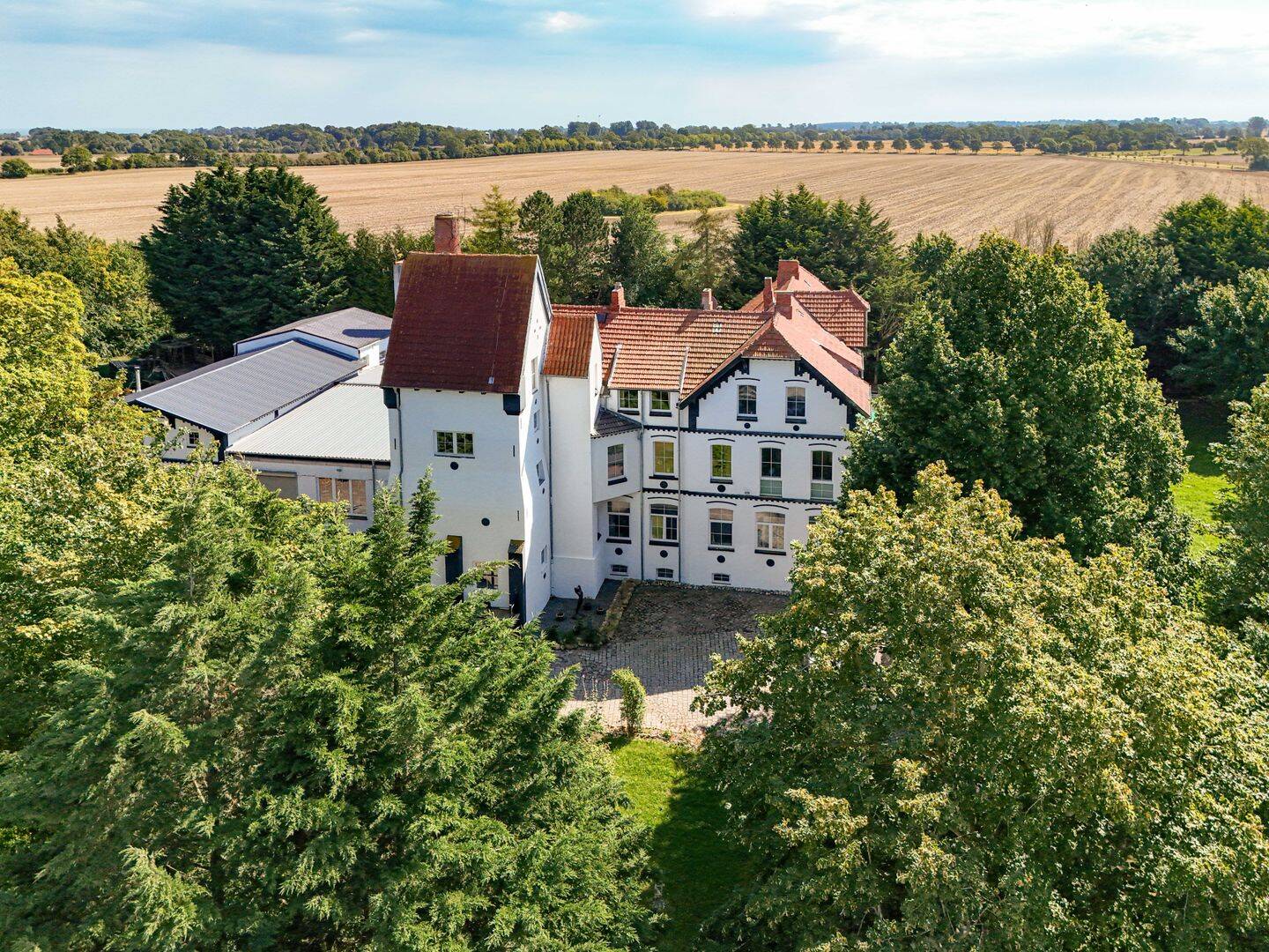Ehemalige Meierei mit über 1.500 m² Fläche – Projektimmobilie mit Entwicklungspotenzial, 23779 Neukirchen