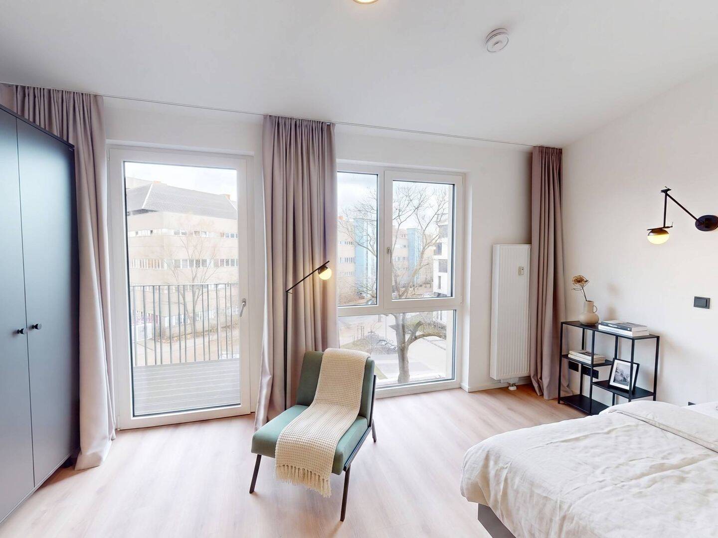 Modernster Wohnkomfort: Ihr neues Single-Apartment mit geschmackvoller Möblierung, EBK und BALKON direkt an der Spree, 12459 Berlin (Treptow-Köpenick)