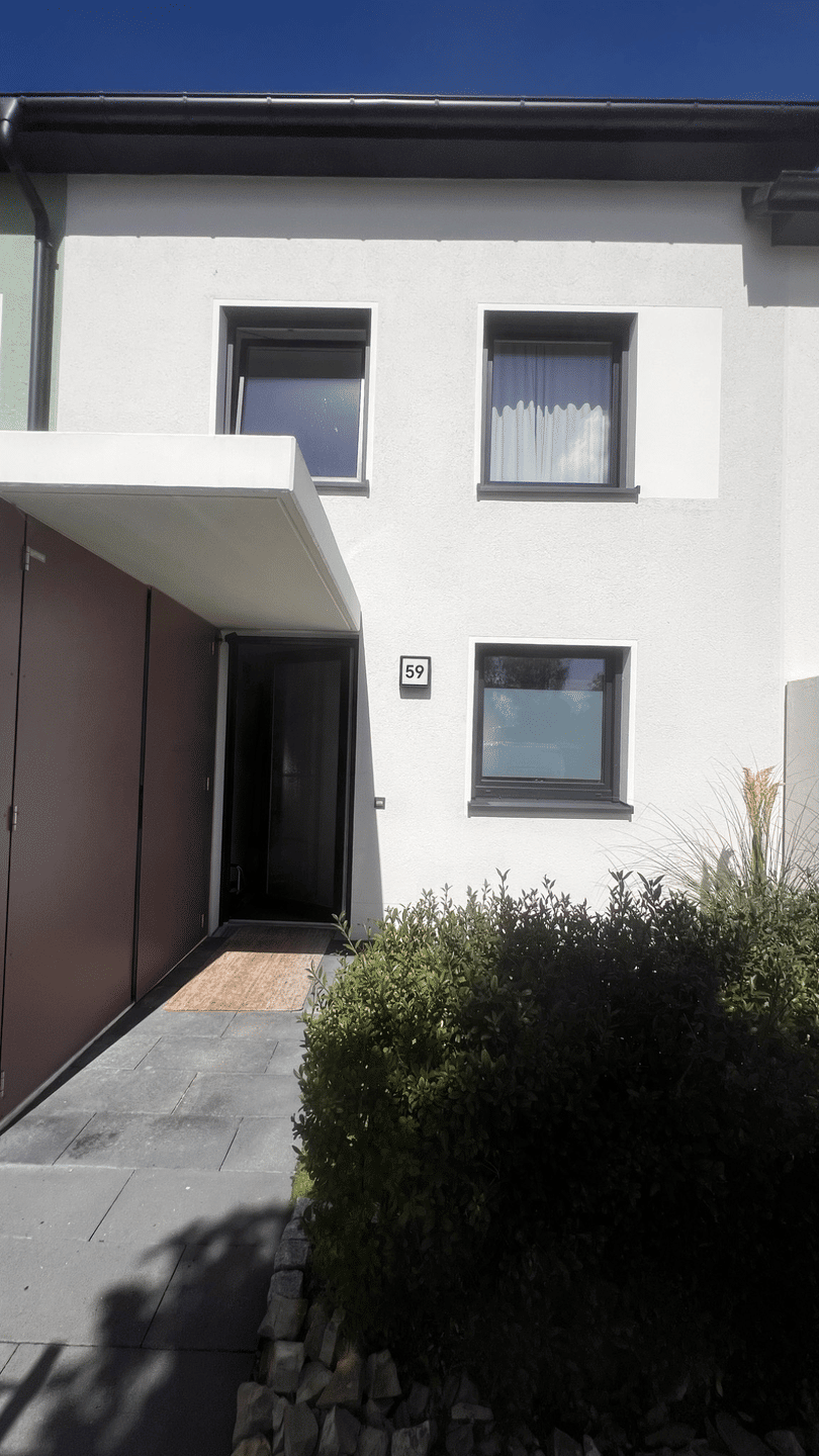 Neuwertiges Reihenmittelhaus mit 5 Zimmern und eingezäuntem Garten, 74564 Satteldorf