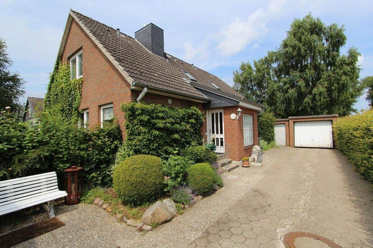 Einfamilienhaus mit Einliegerwohnung in Feldrandlage!, 24354 Holzdorf