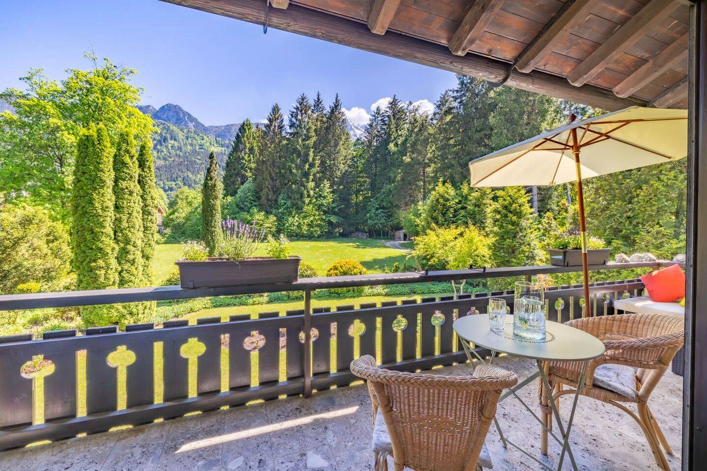 H&G – Alpines Wohnglück mit XL-Panorama-Balkon & maximaler Lebensqualität in Grainau bei Garmisch, 82491 Grainau