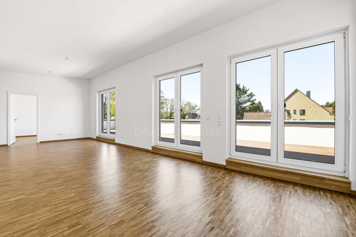 Freies Penthouse mit traumhafter Dachterrasse!, 22045 Hamburg (Wandsbek Jenfeld Tonndorf)