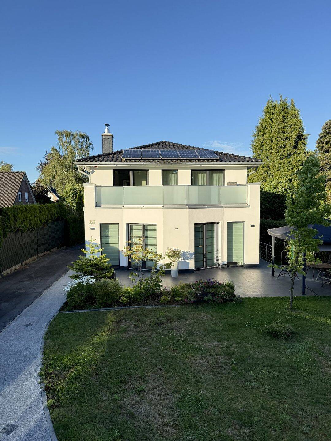 Neuwertige Stadtvilla – nahe Naturschutzgebiet, 22393 Hamburg (Wandsbek Bramfeld Poppenbüttel Sasel Wellingsbüttel)