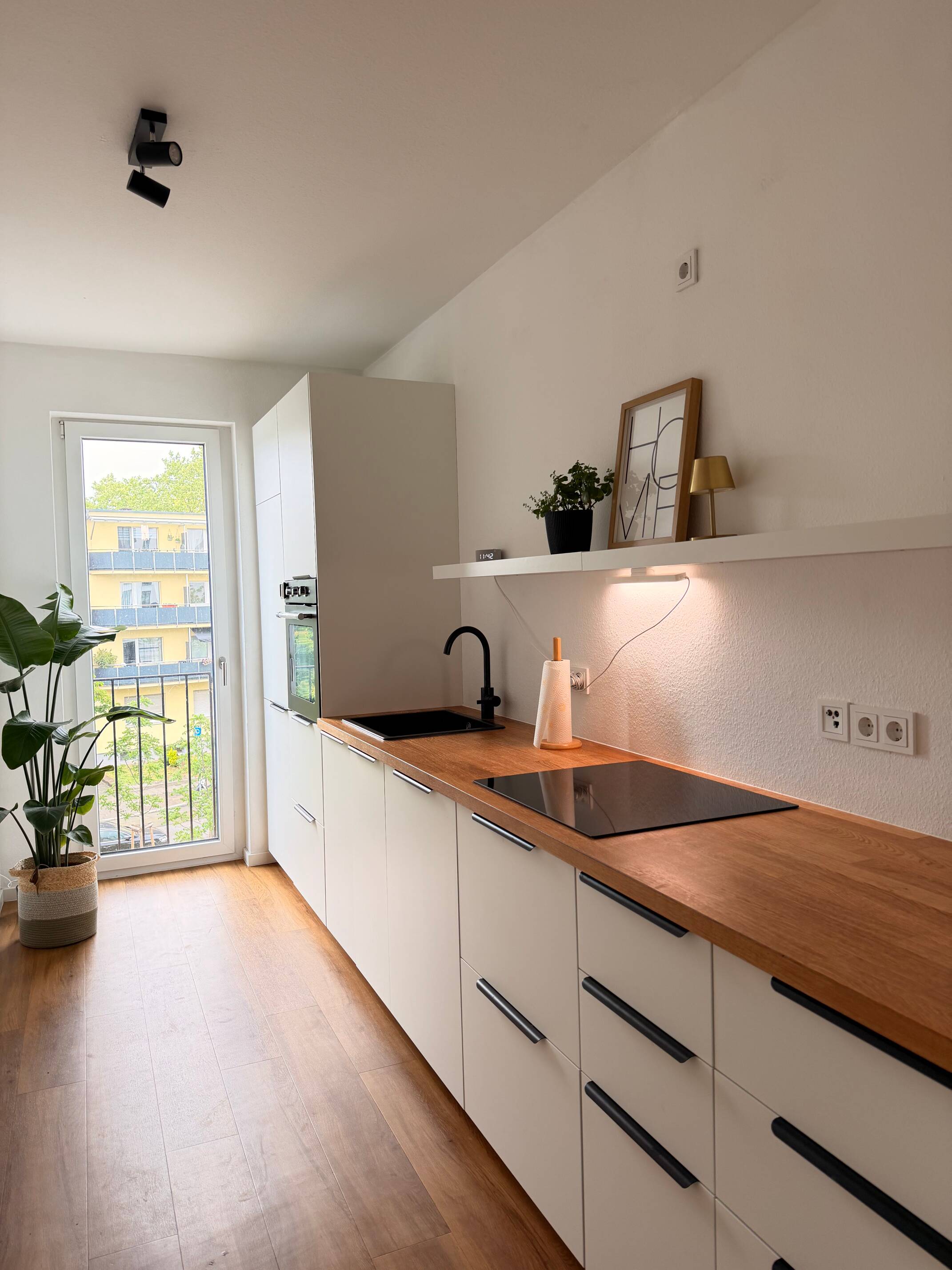 Vollständig möblierte Wohnung & Einbauküche zur Übernahme, 63067 Offenbach am Main (Kaiserlei Offenbach am Main)