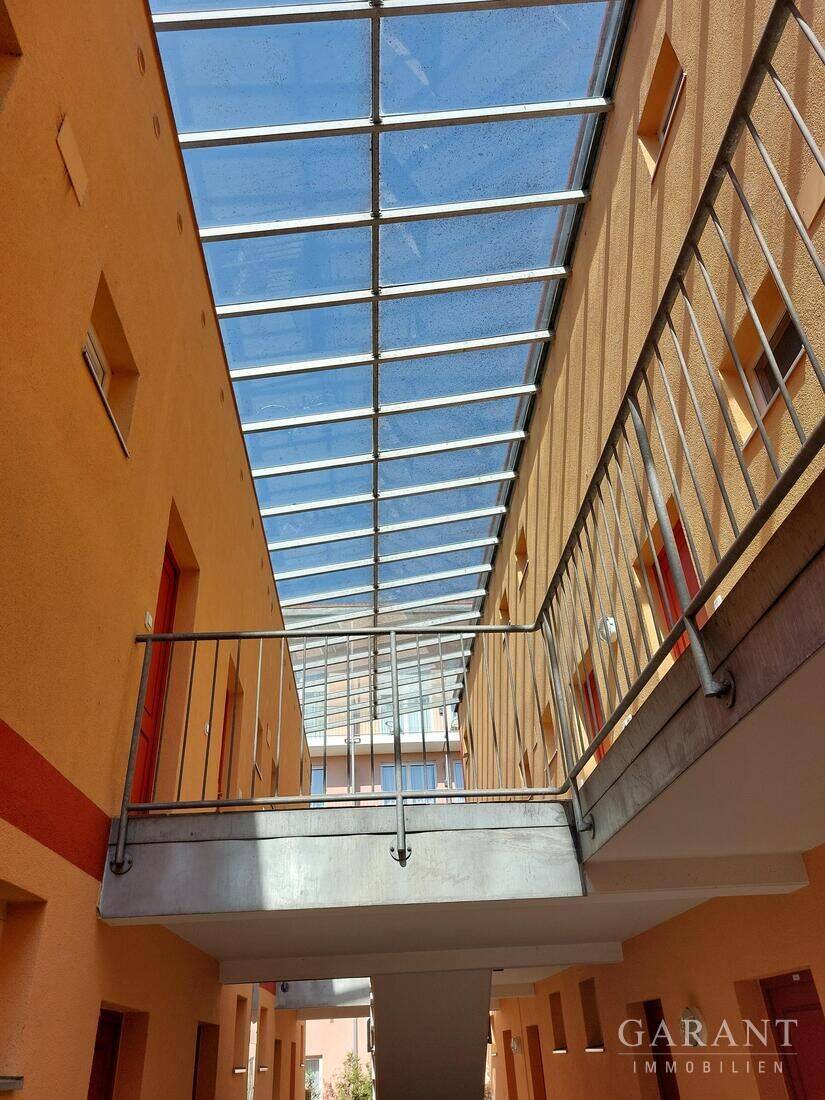 Tolle Erdgeschoss-Wohnung mit eigener Terrasse, 93053 Regensburg (Galgenberg Kasernenviertel Kumpfmühl-Ziegetsdorf-Neuprüll Oberisling-Graß)