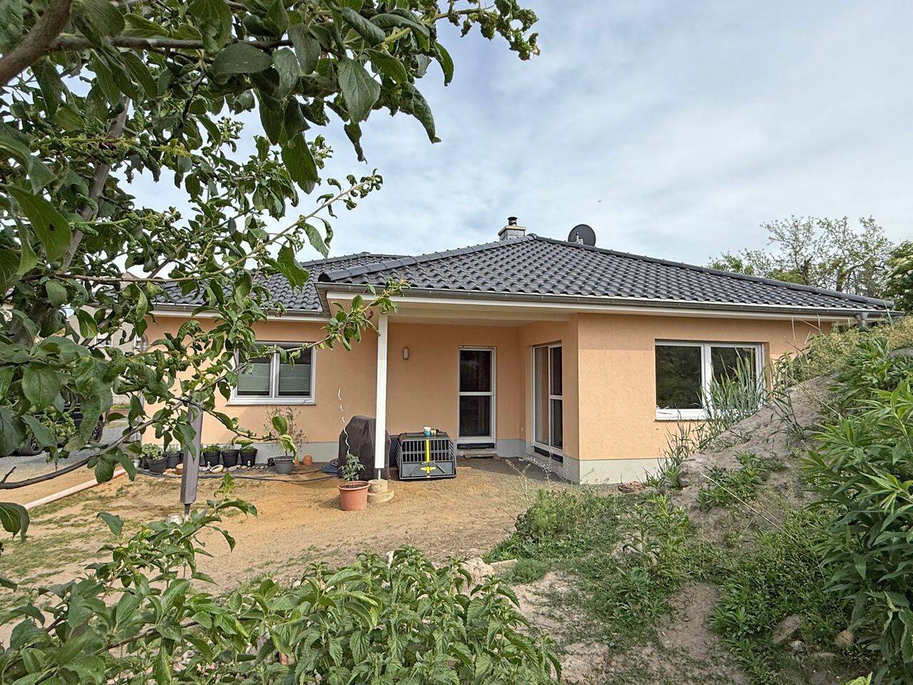 Moderner Bungalow in ruhiger Grünlage – hochwertiges Wohnen auf großzügigem Grundstück in Hirschfeld, 4932 Hirschfeld